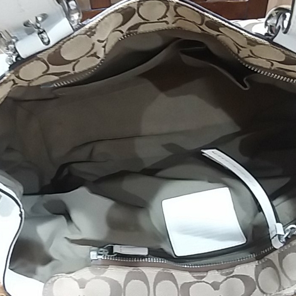 🔥DEAL🔥 Statement Coach Satchel - Picture 11 of 12